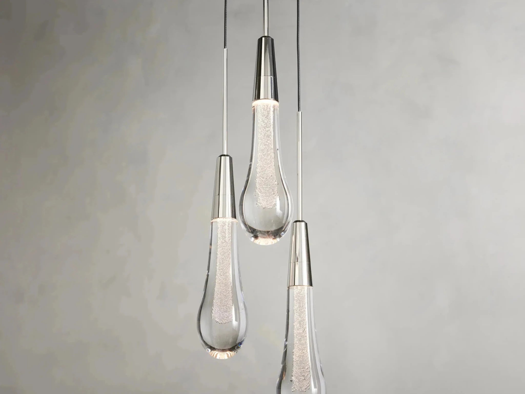 Soltaire Single Light / 3-light Pendant - GILDLAMPS