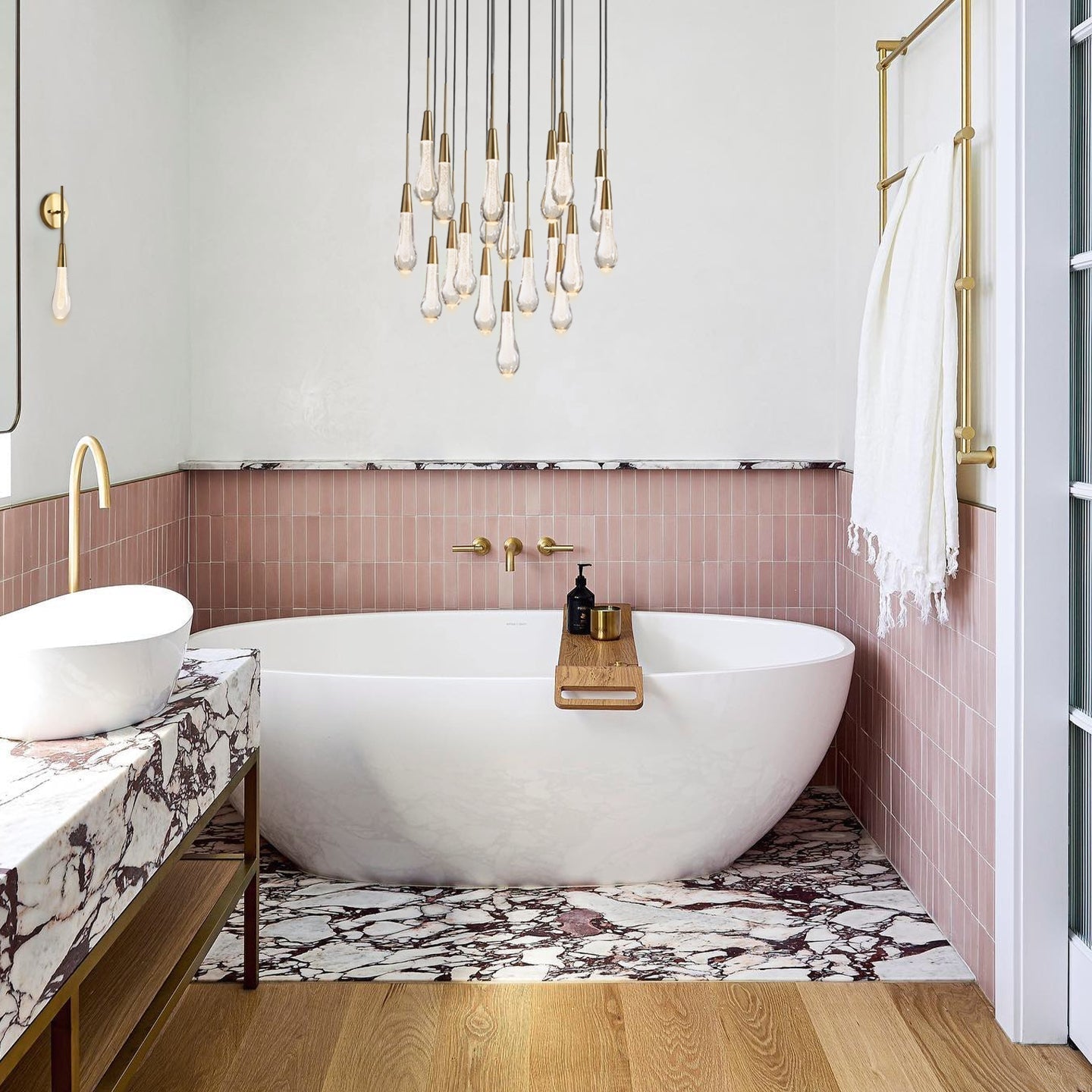 Soltaire Wall Sconce - GILDLAMPS