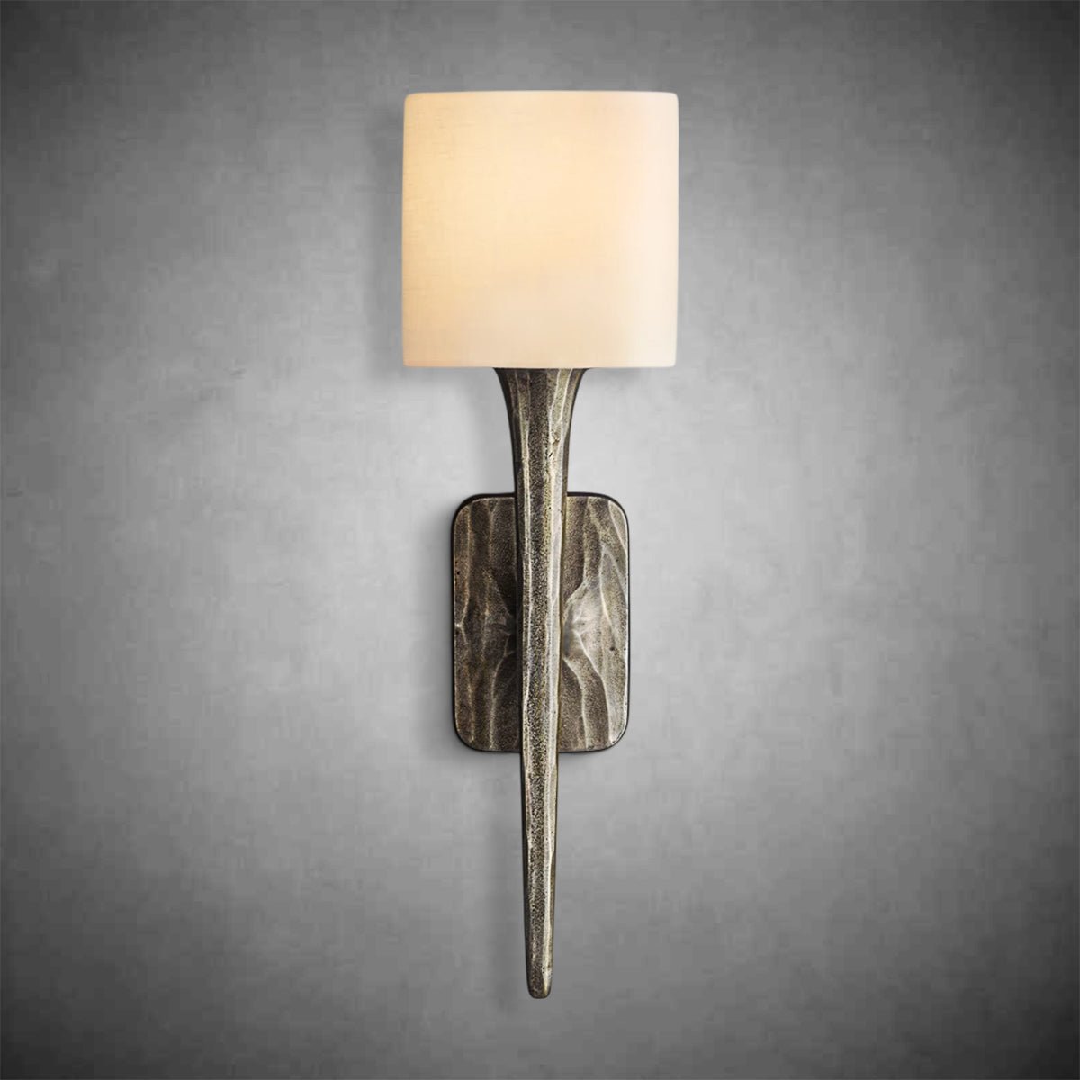Thaddeas Shaded Wall Sconce - GILDLAMPS