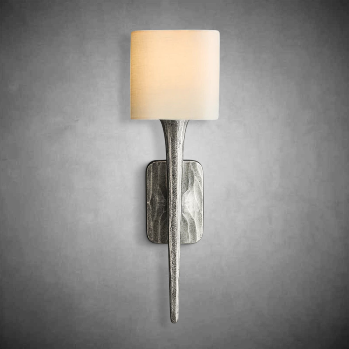 Thaddeas Shaded Wall Sconce - GILDLAMPS