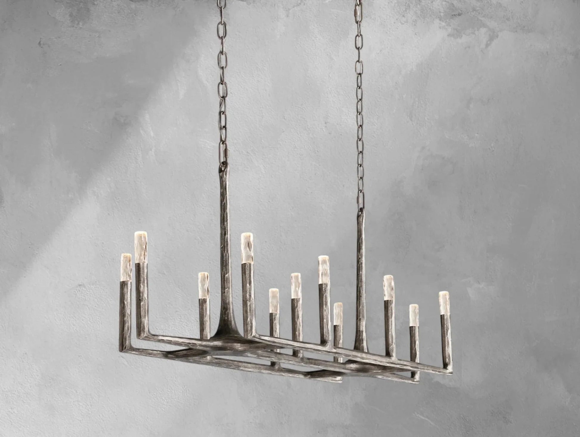Thadria Linear Chandelier - GILDLAMPS