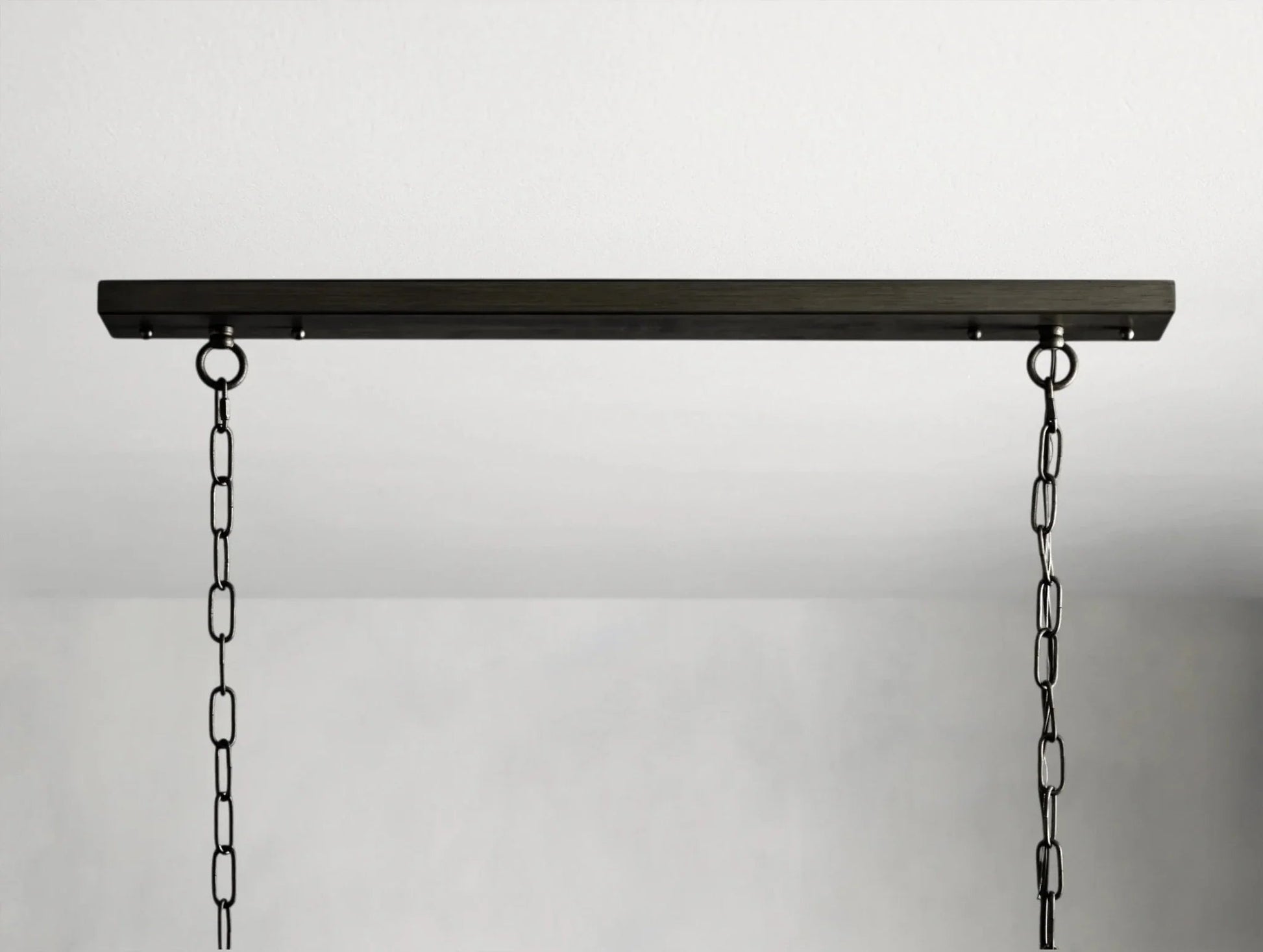 Thadria Linear Chandelier - GILDLAMPS
