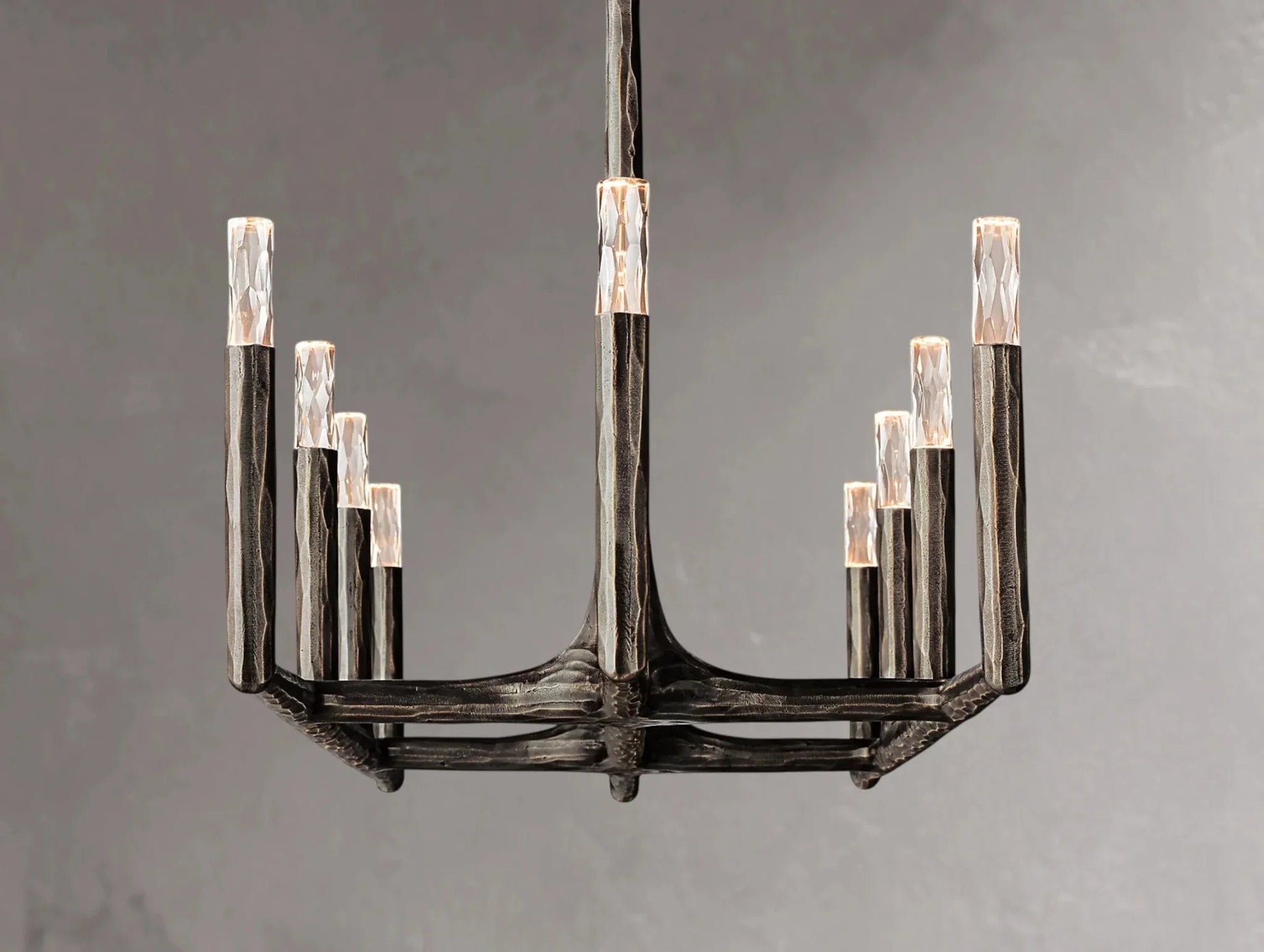 Thadria Linear Chandelier - GILDLAMPS