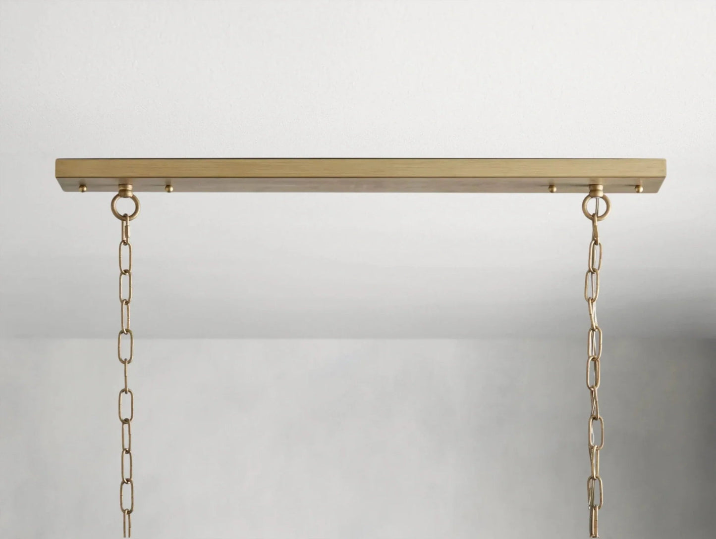 Thadria Linear Chandelier - GILDLAMPS