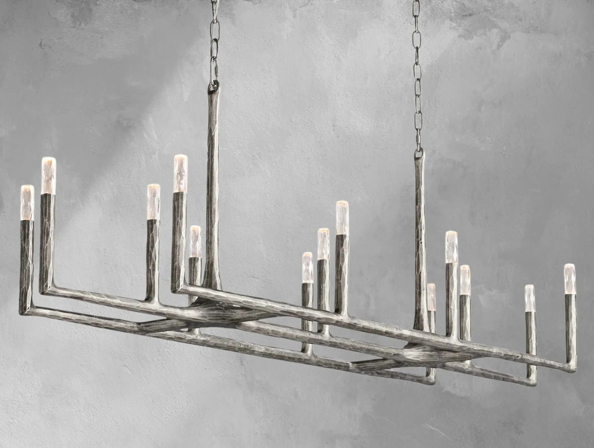 Thadria Linear Chandelier - GILDLAMPS