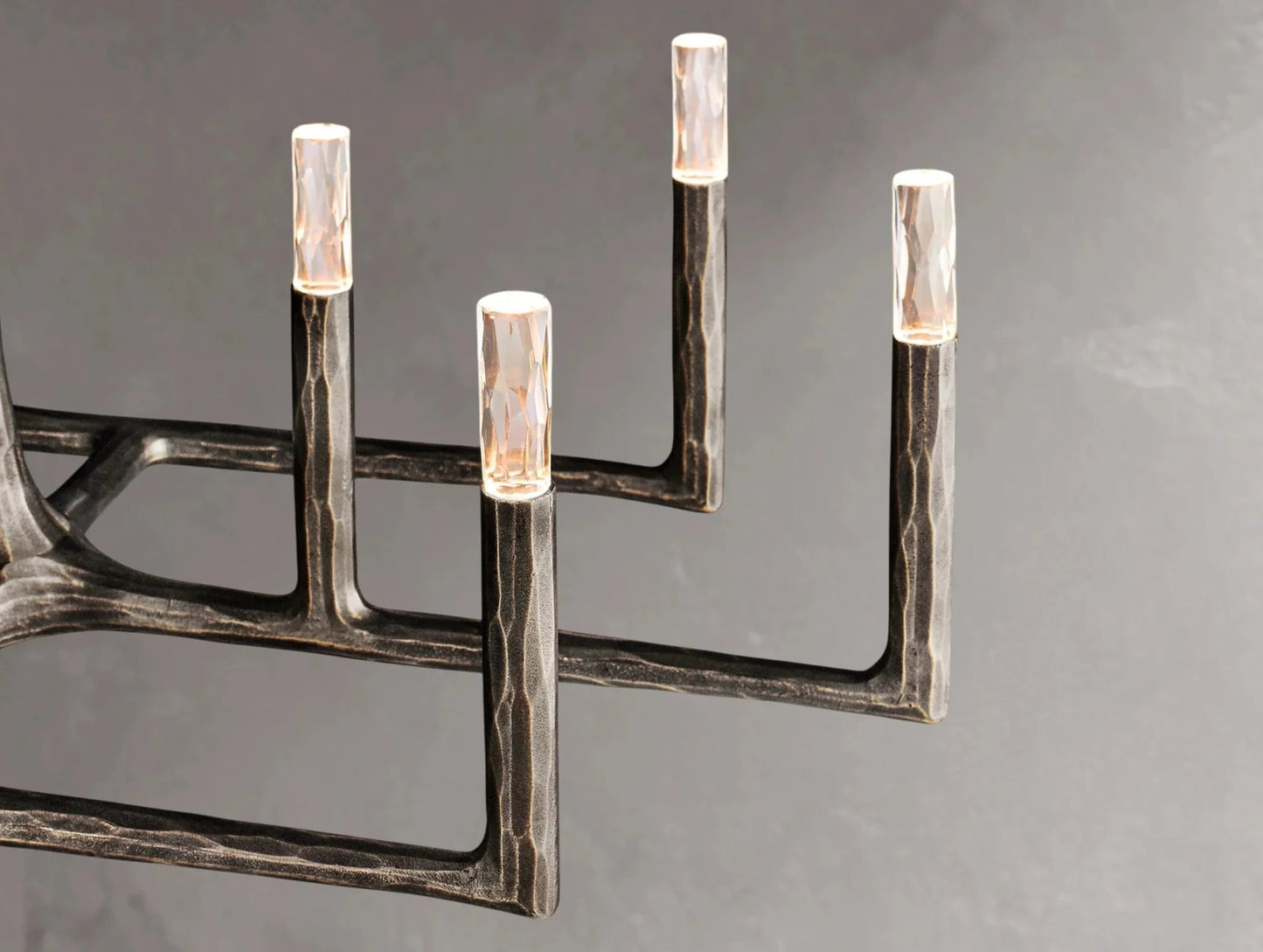 Thadria Linear Chandelier - GILDLAMPS