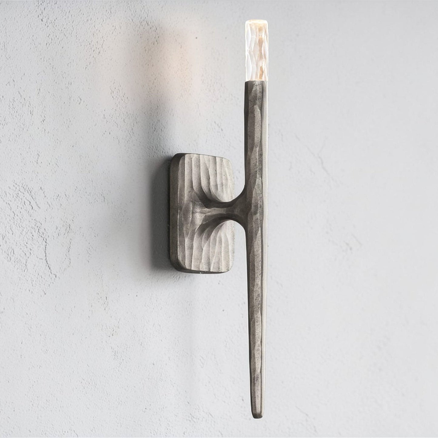 Thadria Sconce - GILDLAMPS