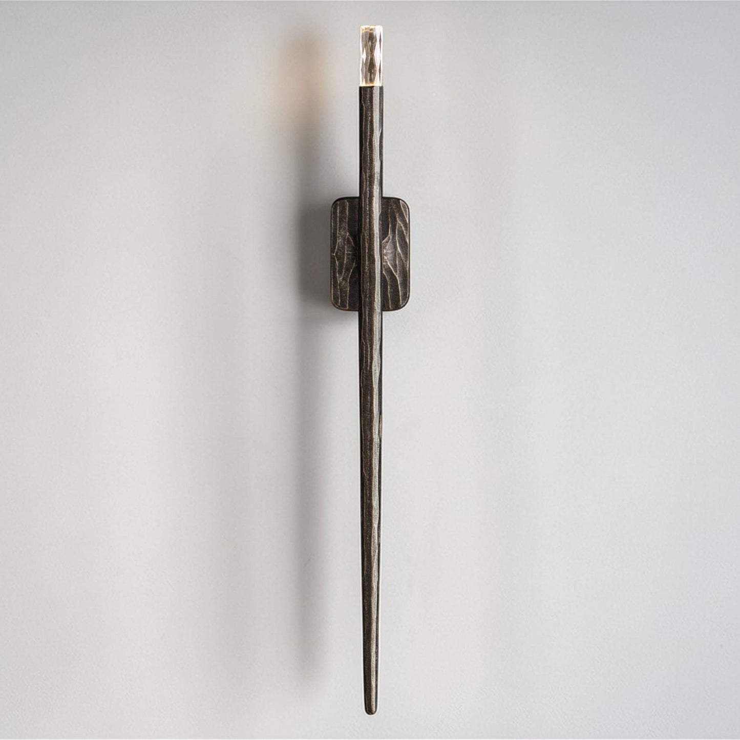 Thadria Sconce - GILDLAMPS