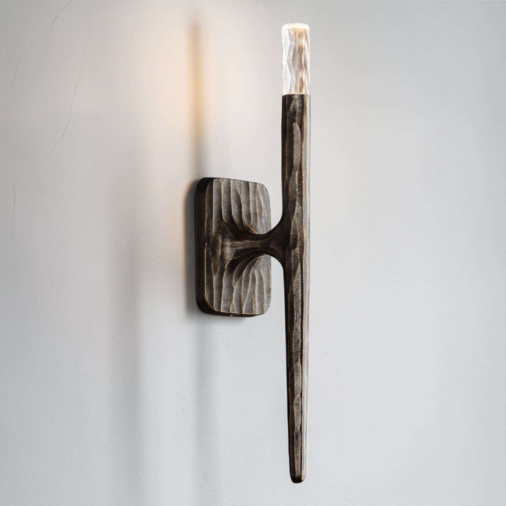 Thadria Sconce - GILDLAMPS