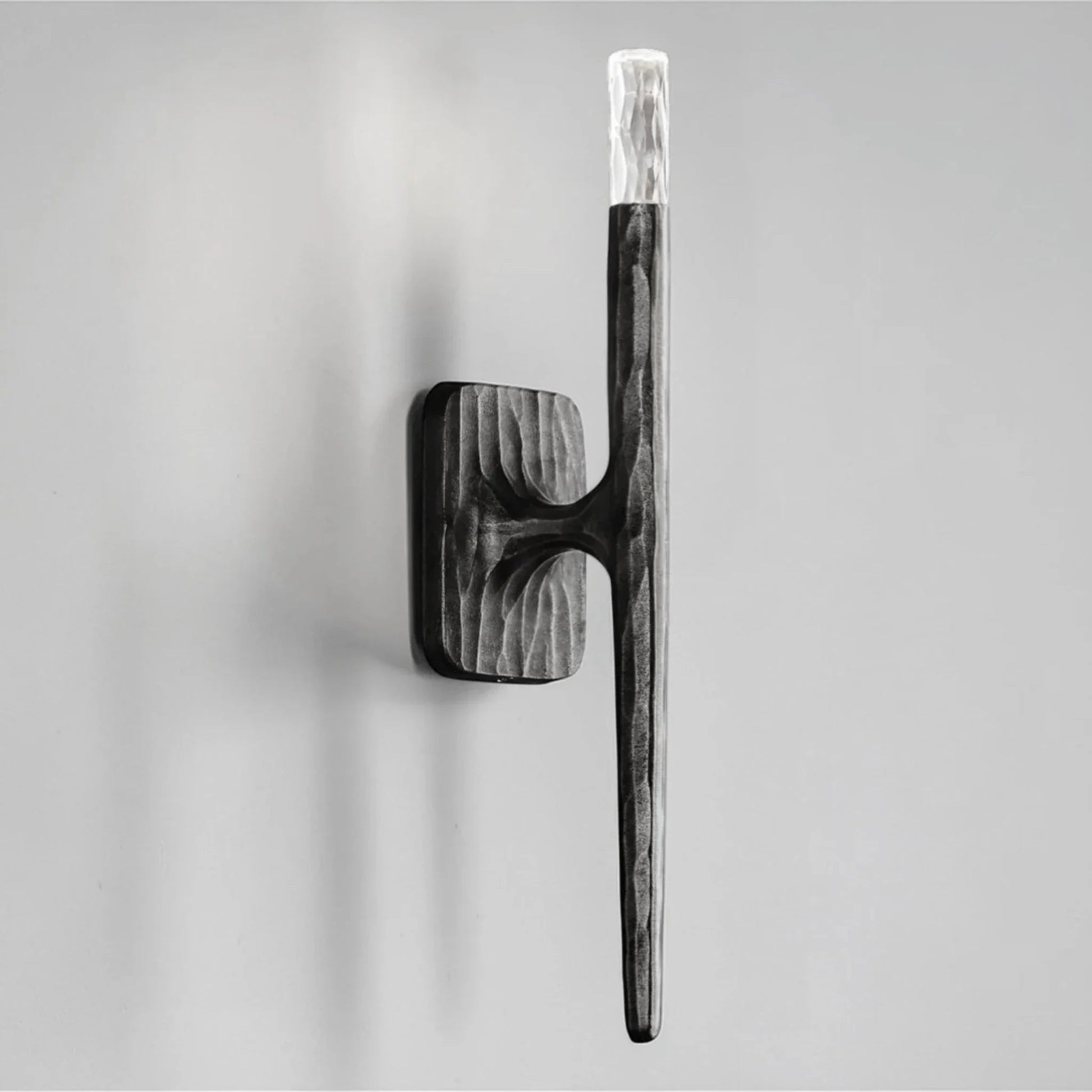 Thadria Sconce - GILDLAMPS