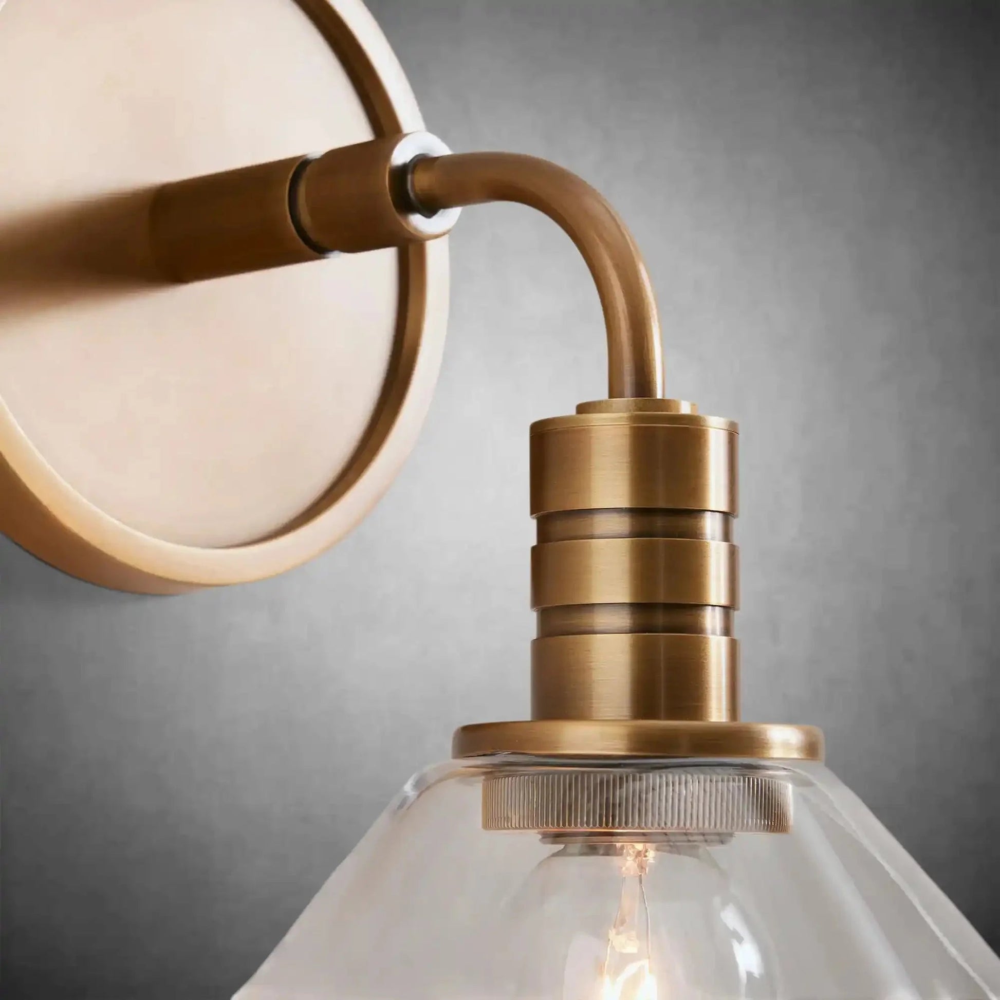 Theron Single Wall Sconce Modern Wall Light - GILDLAMPS