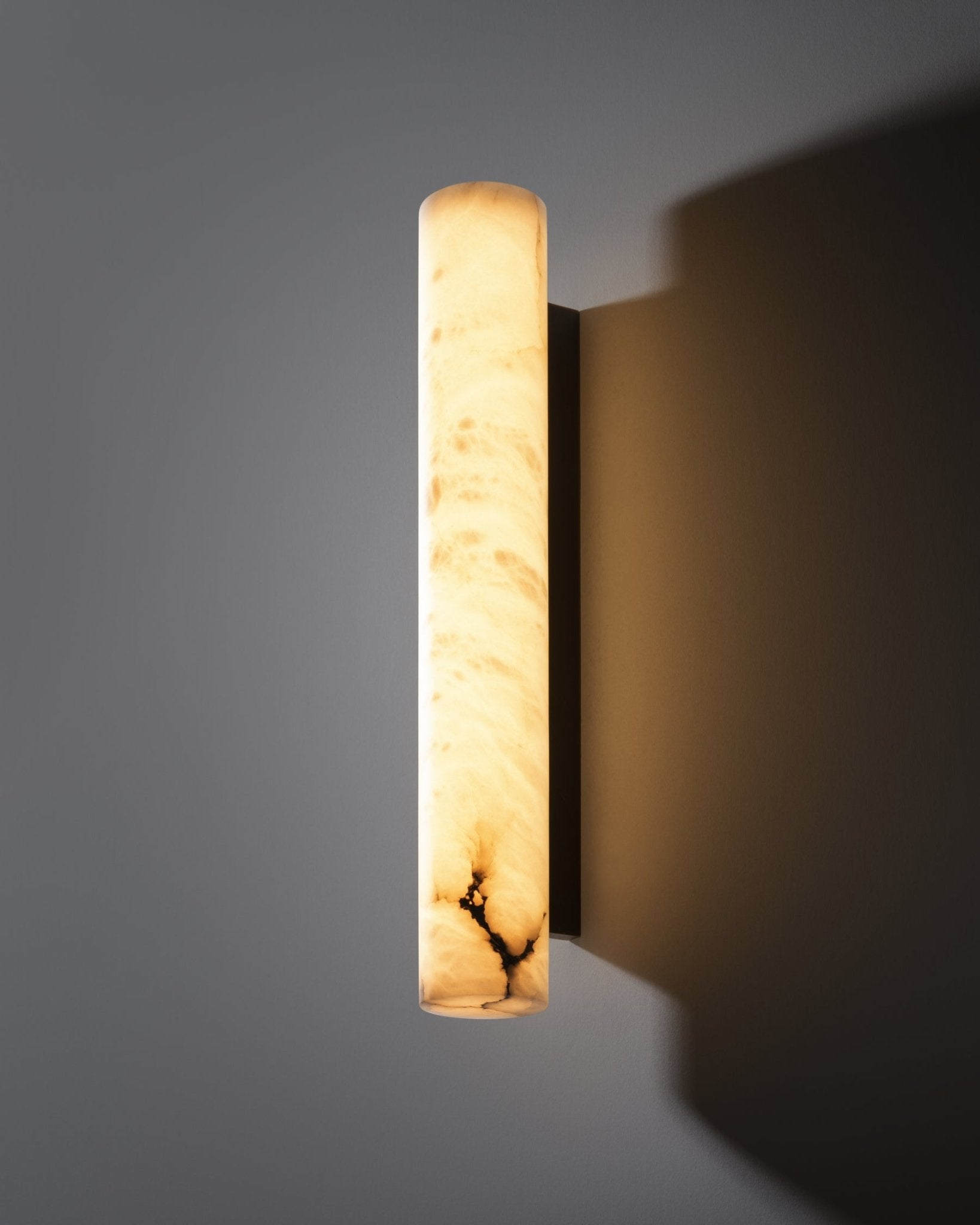 Venus Modern Linear Alabaster Wall Sconce 3"4.7" - GILDLAMPS