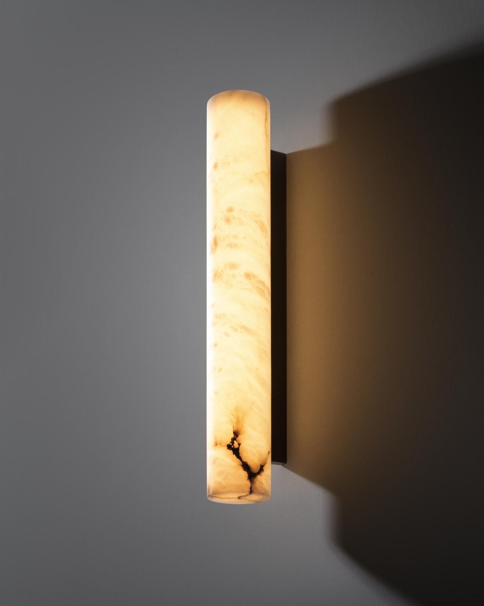 Venus Modern Linear Alabaster Wall Sconce 3"4.7" - GILDLAMPS