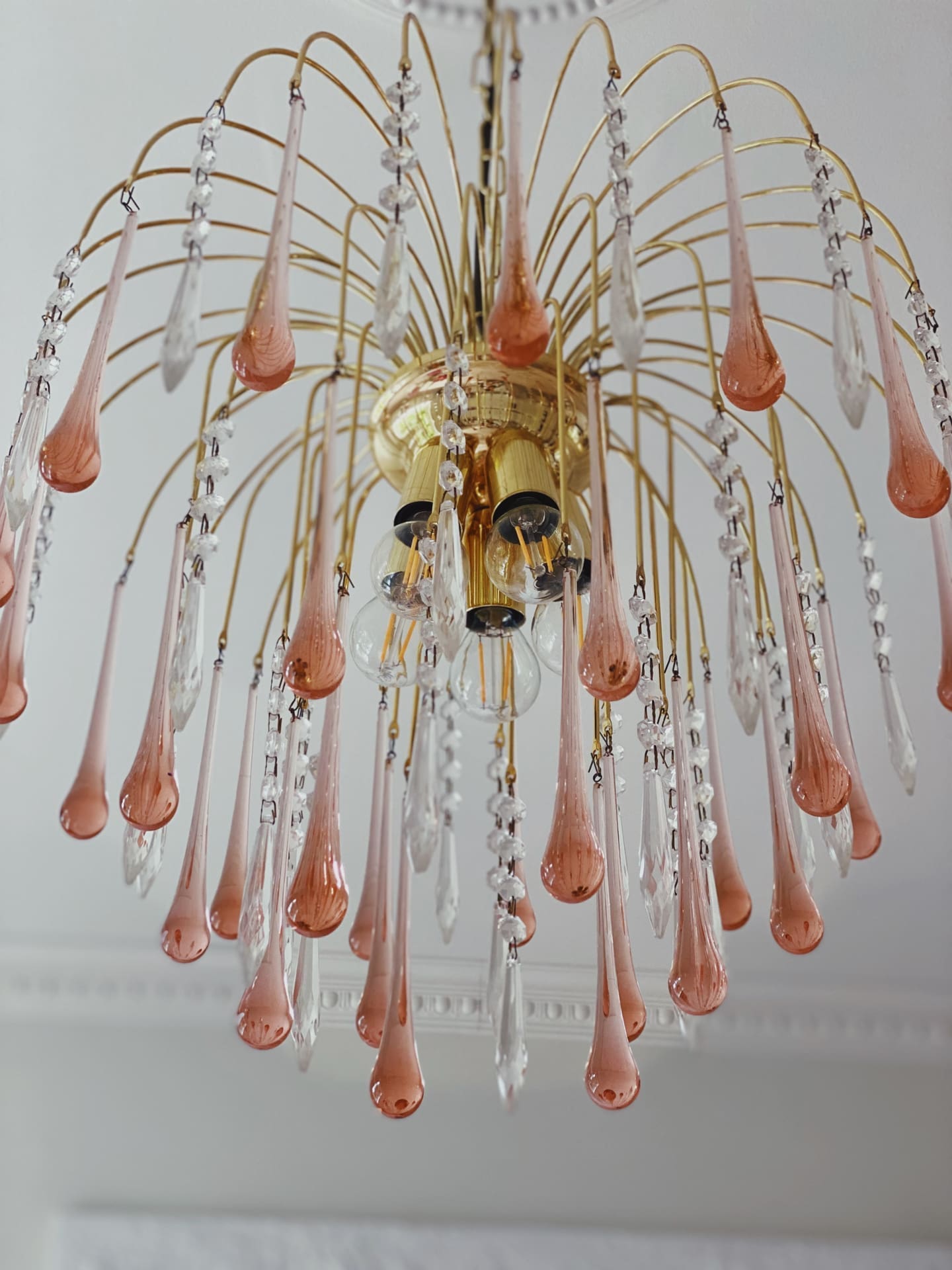 Vintage – Murano Teardrops Chandelier – 70s – Pink prisms - GILDLAMPS