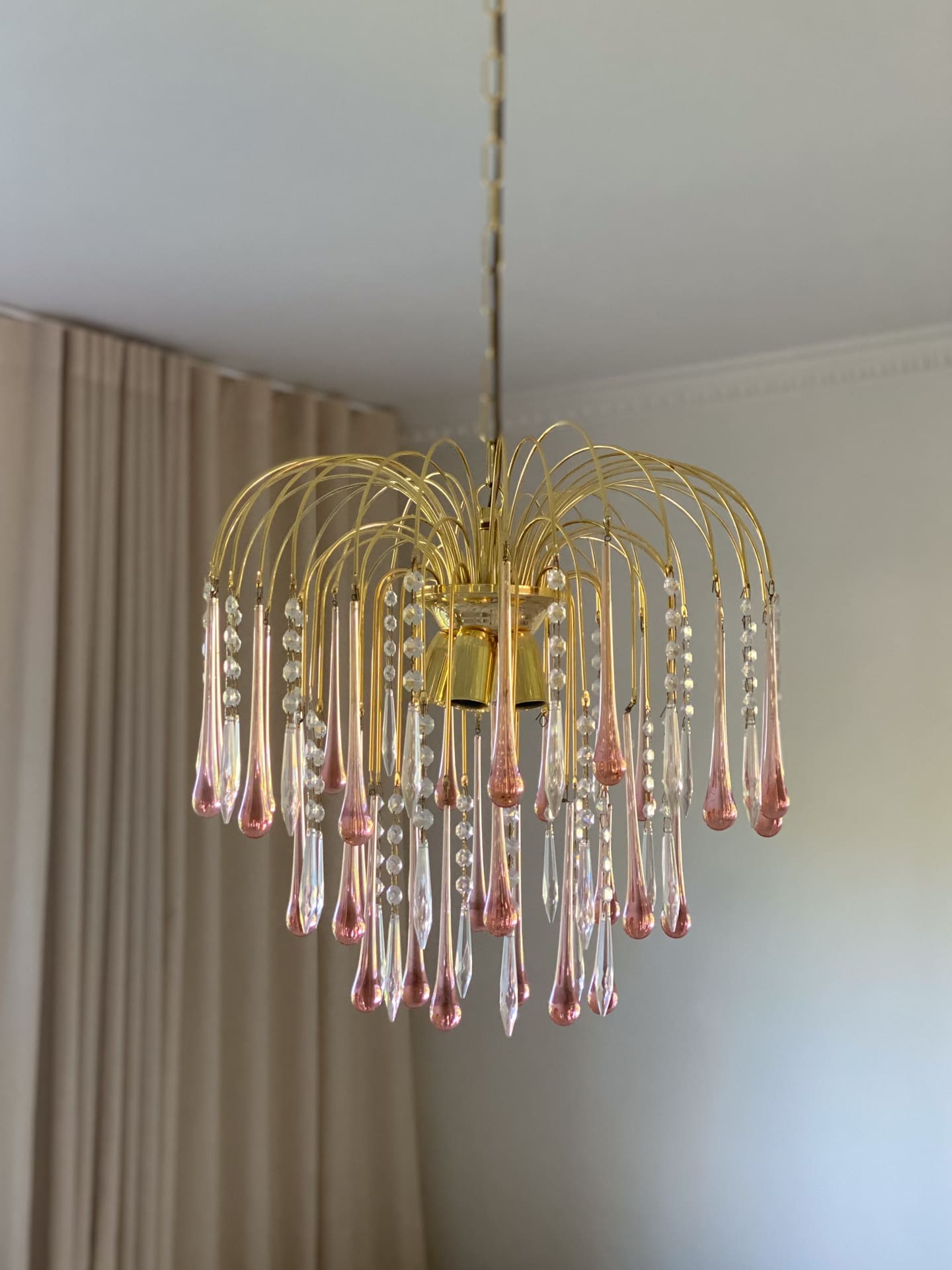 Vintage – Murano Teardrops Chandelier – 70s – Pink prisms - GILDLAMPS