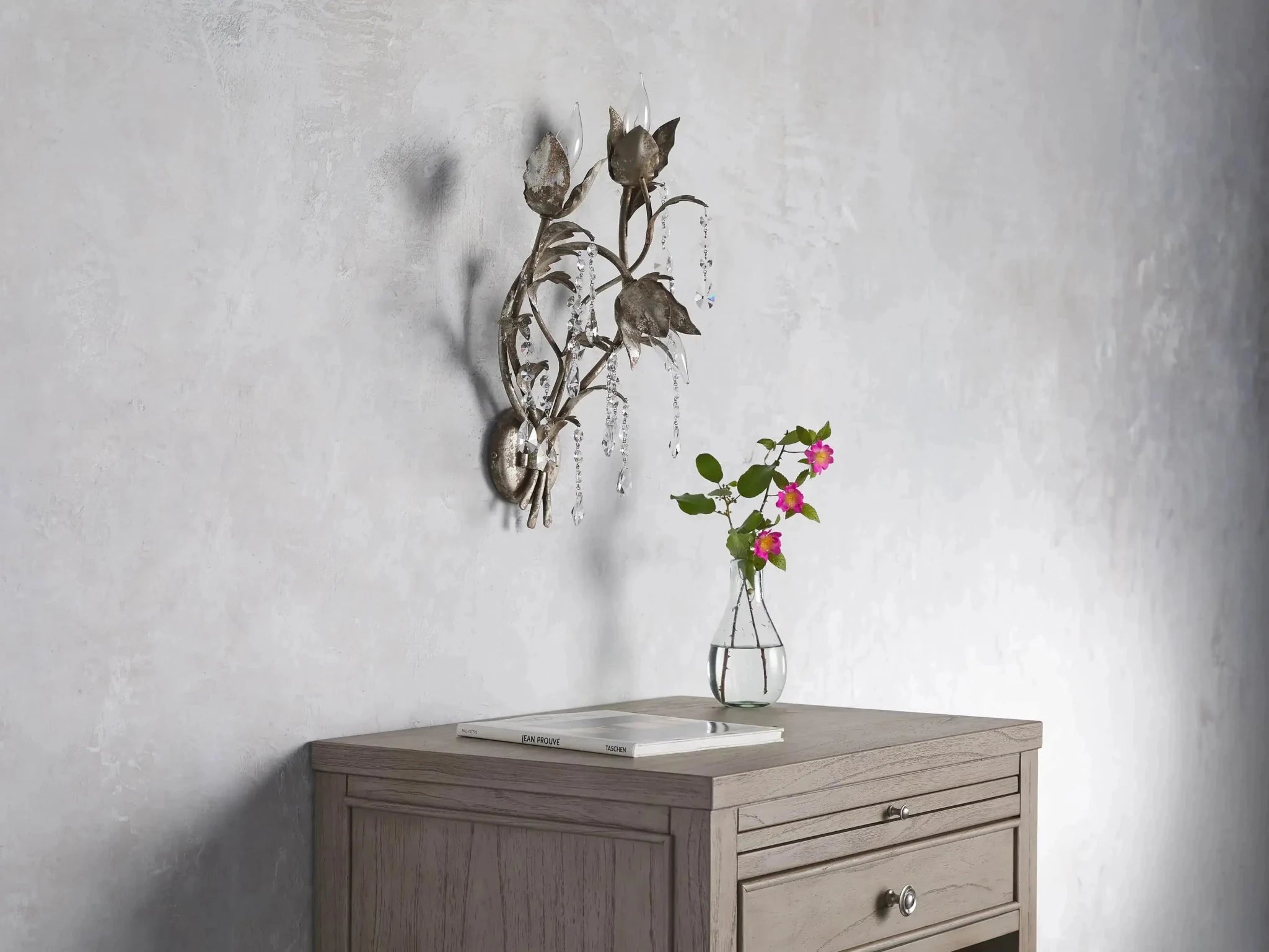Viticcio 3-Light Wall Sconce - GILDLAMPS