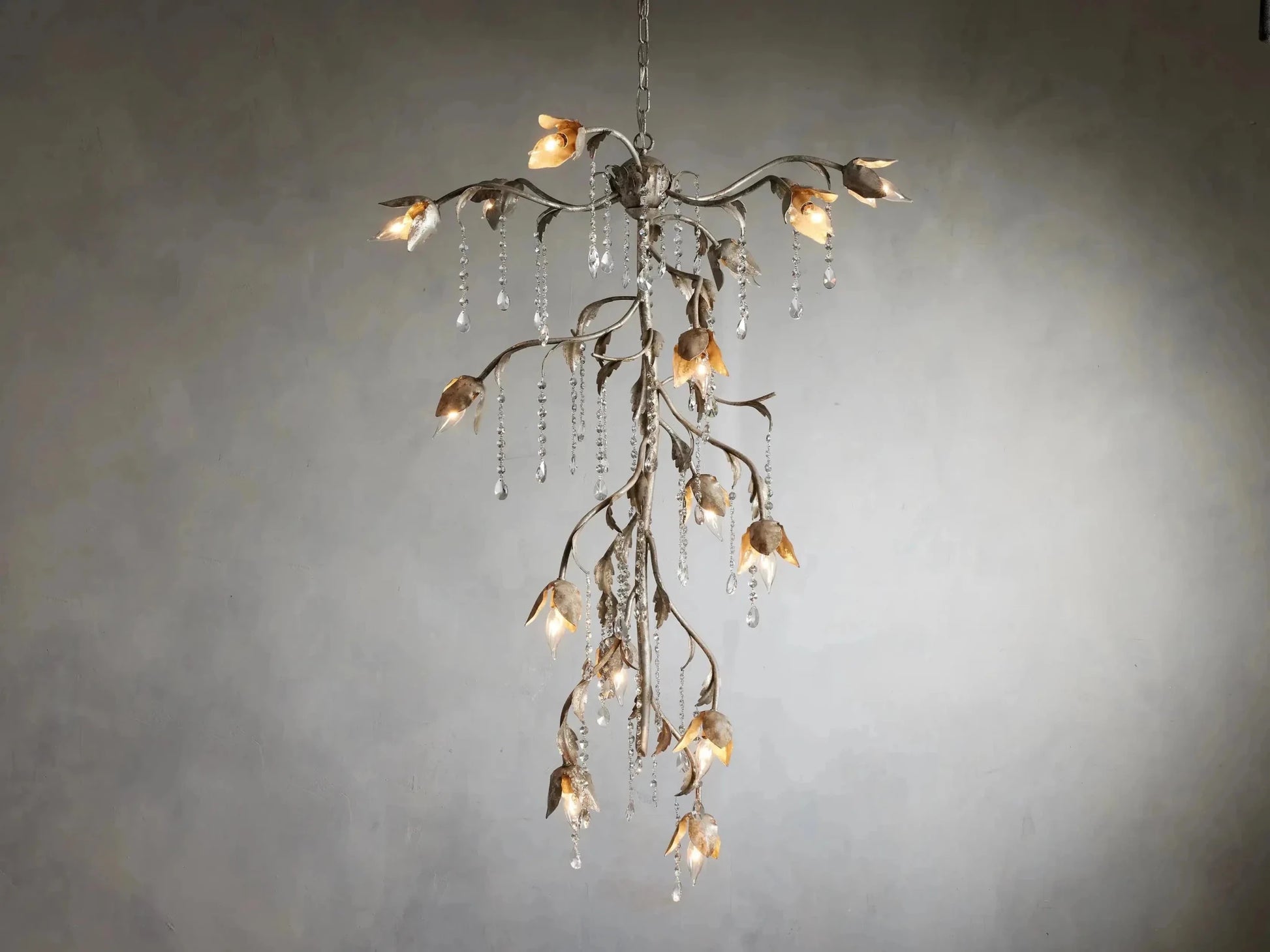 Viticcio Cascade Chandelier - GILDLAMPS