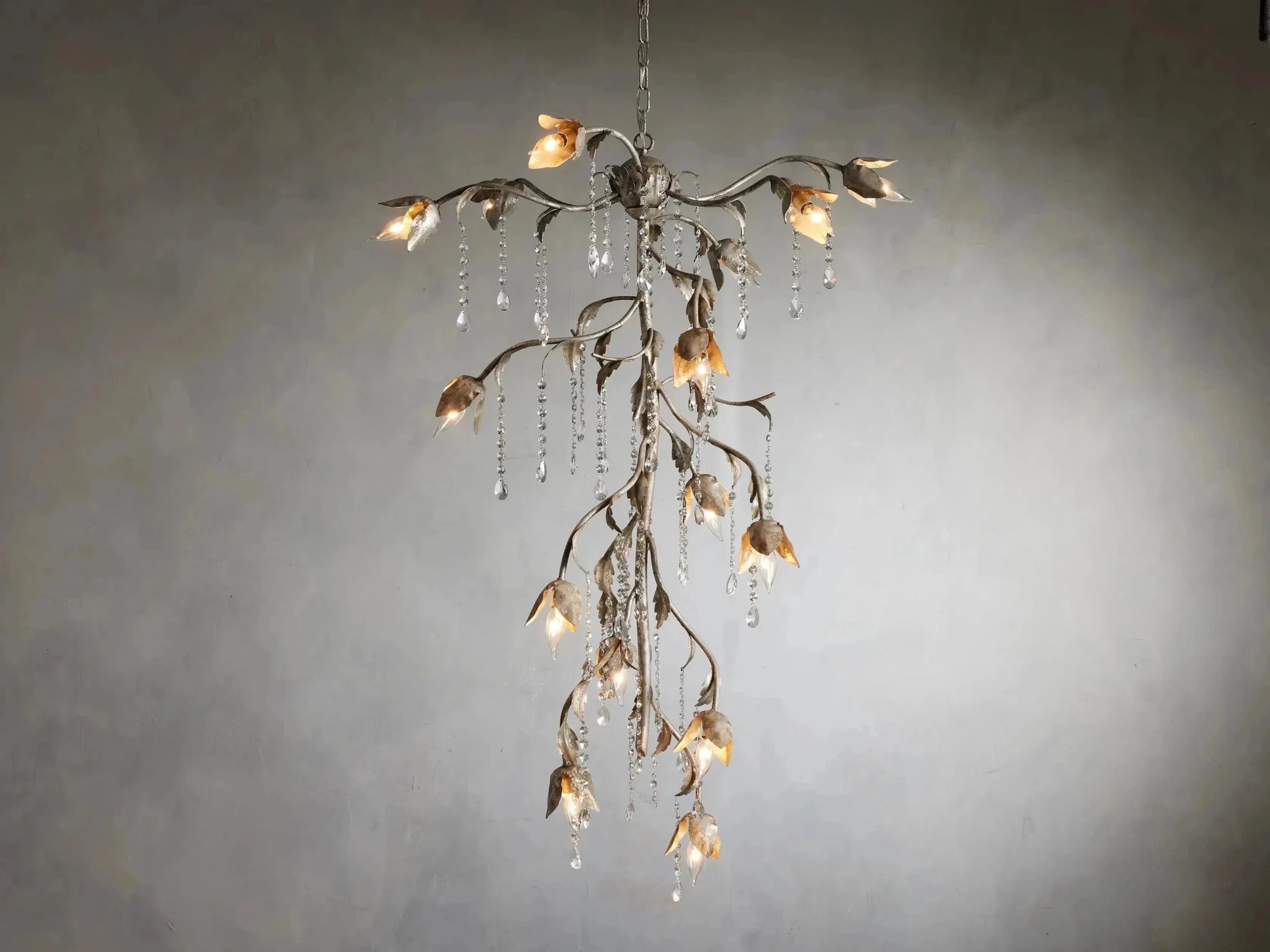 Viticcio Cascade Chandelier - GILDLAMPS
