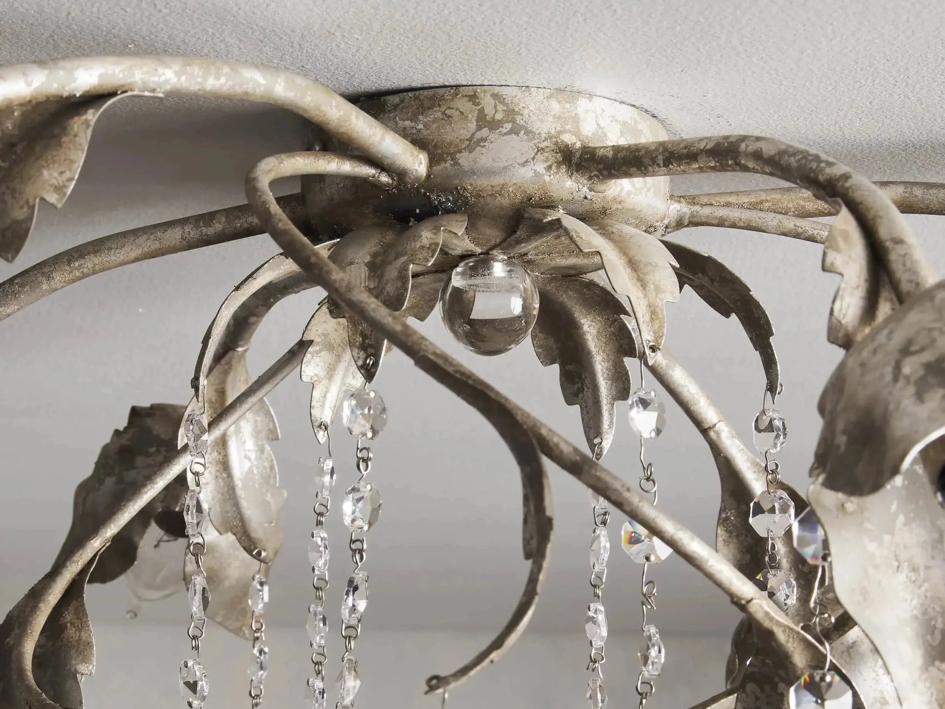 Viticcio Flushmount 24''32'' - GILDLAMPS
